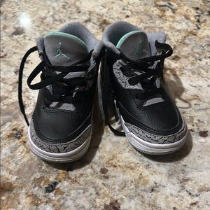 Toddler Boys Air Jordans - Size 8